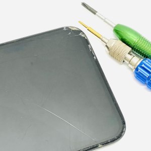 iPhoneXR フロントパネル交換修理