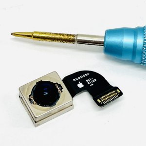 iPhone8 アウトカメラ交換修理