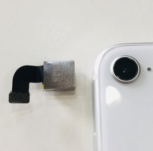iPhoneSE2 アウトカメラ交換