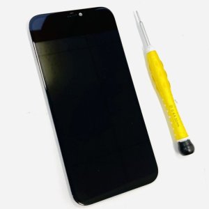 iPhone12 画面割れ修理
