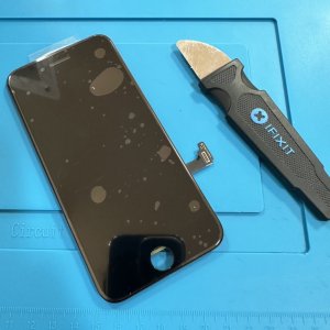 iPhoneSE3 パネル交換