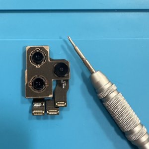 iPhone11Pro アウトカメラ交換