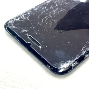 iPhone8 フロントパネル交換