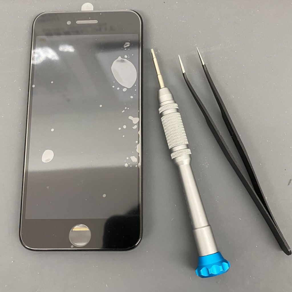 iPhone8 液晶交換