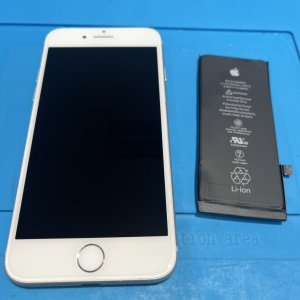 iPhone8 バッテリー交換