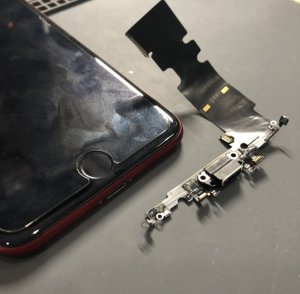 iPhoneSE2 ライトニング交換