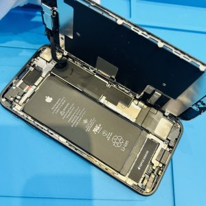 iPhoneSE2 基盤修理