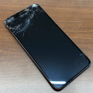 iPhoneXS　フロントパネル交換