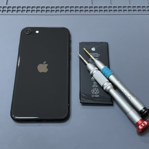 iPhone SE2 バッテリー交換