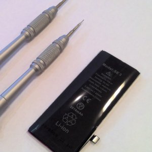 iPhoneSE3バッテリー交換
