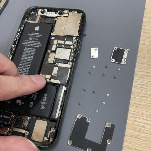 iPhone11Pro 水没修理