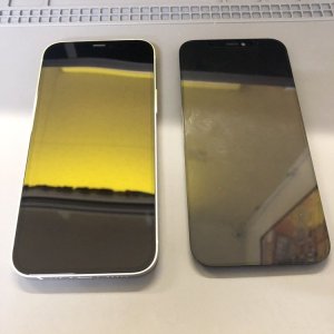 iPhone12 液晶交換