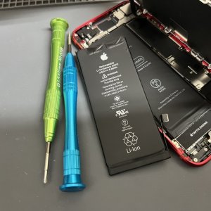 iPhoneSE2 バッテリー交換 即日修理