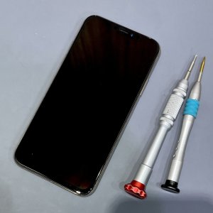 iPhoneXS パネル交換