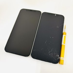 iPhone12 フロントパネル交換修理