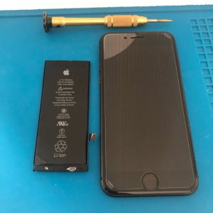iPhone8 バッテリー交換
