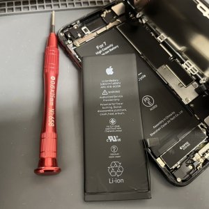 iPhoneSE2 バッテリー交換 即日修理