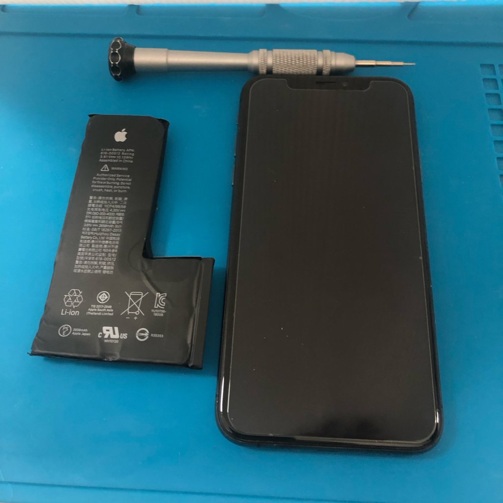 iPhoneXSバッテリー交換