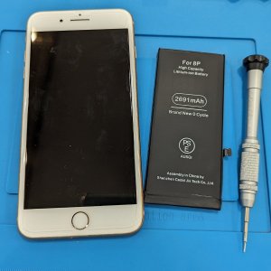 iPhone8 Plus バッテリー交換修理