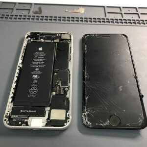 iphoneSE2    パネル交換