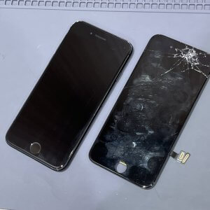 iPhoneSE2 パネル交換