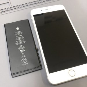 iPhone8+ バッテリー交換