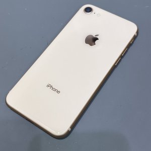 iPhone8 アウトカメラ修理