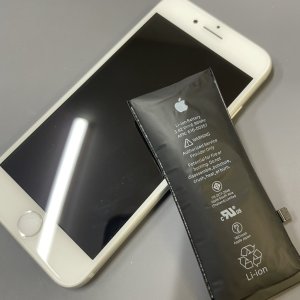 iPhone8 バッテリー交換