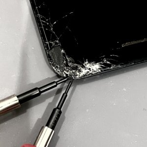 iPhoneSE3 液晶交換