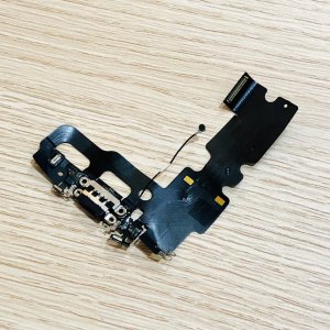 iPhone7 ライトニング交換