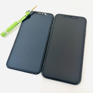 iPhone11 フロントパネル交換修理