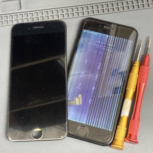 iPhoneSE2 液晶交換修理