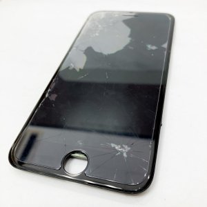 iPhone 8 フロントパネル交換