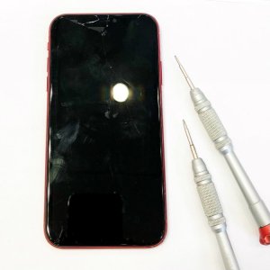 iPhone 11 フロントパネル交換