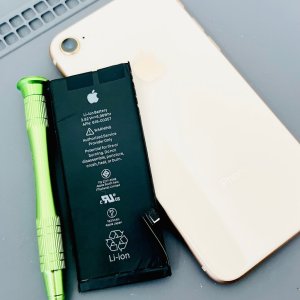 iPhone8 バッテリー交換修理