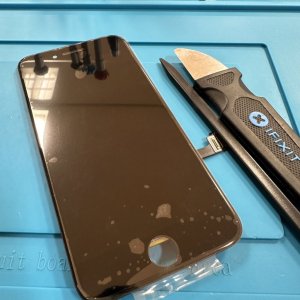 iPhoneSE3 パネル交換