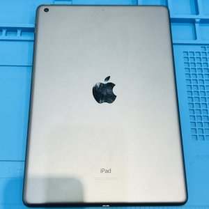 iPad7 基盤修理