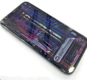 iPhone11 液晶パネル交換