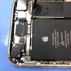 【iPhone7 バッテリー交換】お仕事で使用してる会社携帯のメンテナンスも是非ご相談ください!!