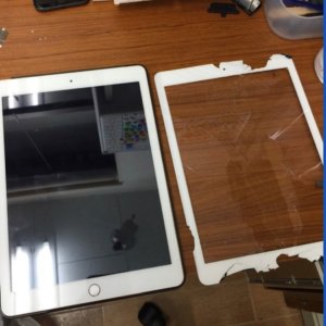 iPad5 デジタイザー交換