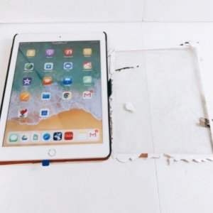 iPad6 パネル交換