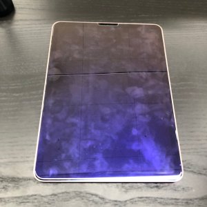 iPad Pro 12.9インチ スリーブボタン陥没