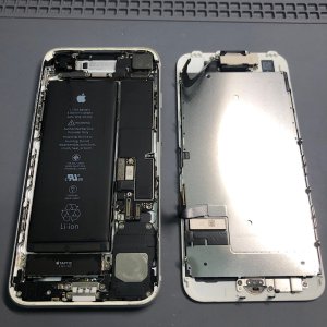 iPhone7 落下破損 パネル交換