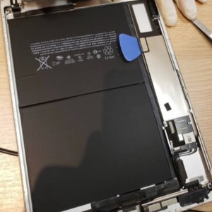 iPad6デジタイザー交換修理