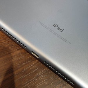 iPad5 ドッグコネクタ交換修理