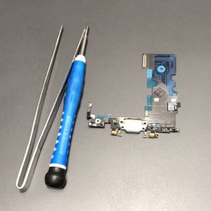 iPhoneSE2 ライトニング修理