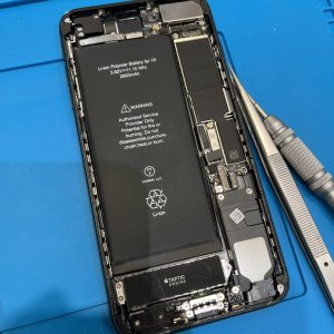iPhone7Plus アイフォン7+ バッテリー交換