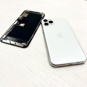iPhone11pro 液晶交換