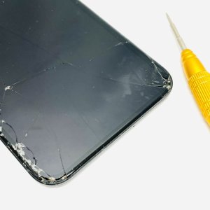 iPhoneXR フロントパネル交換修理