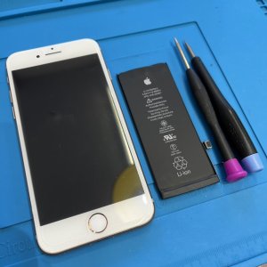 iPhone8 バッテリー交換